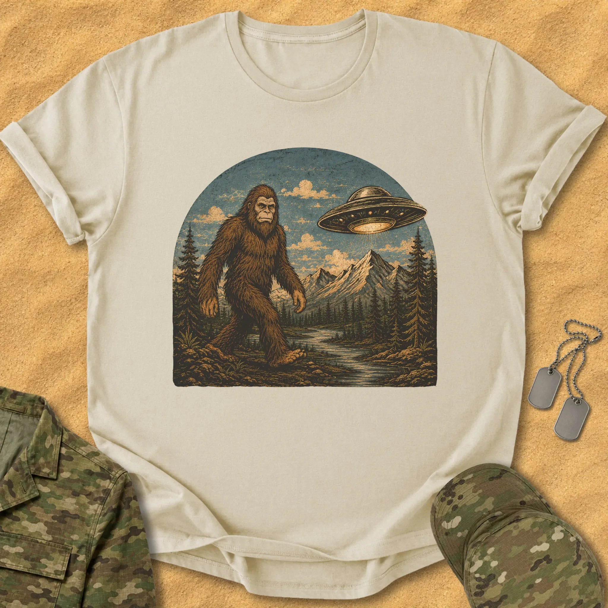 T-Shirt BigFoot and UFO T-Shirt