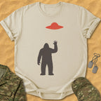 T-Shirt Bigfoot Signal T-Shirt