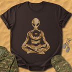 T-Shirt Seated Terrace Alien T-Shirt