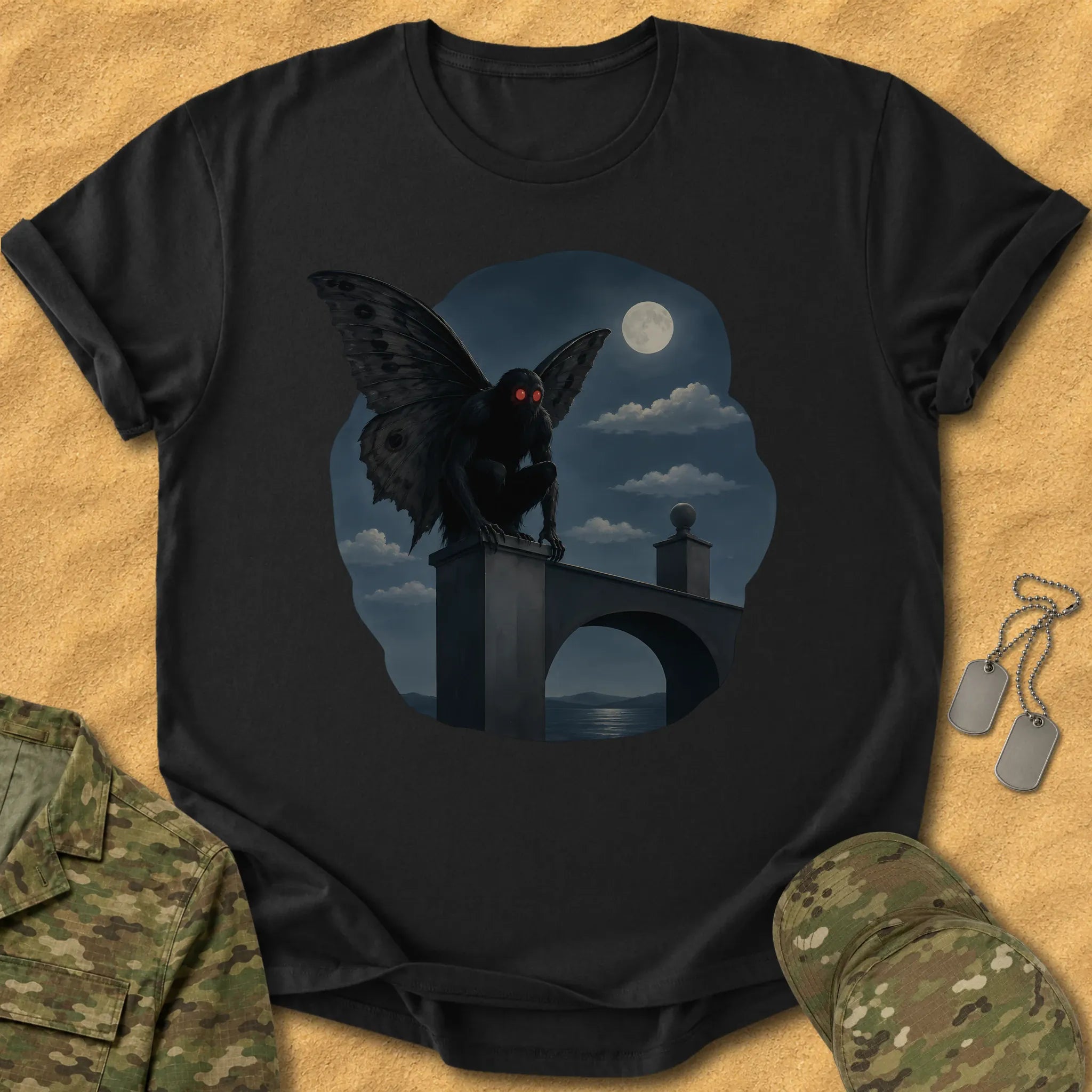 T-Shirt Moonlit Watcher T-Shirt