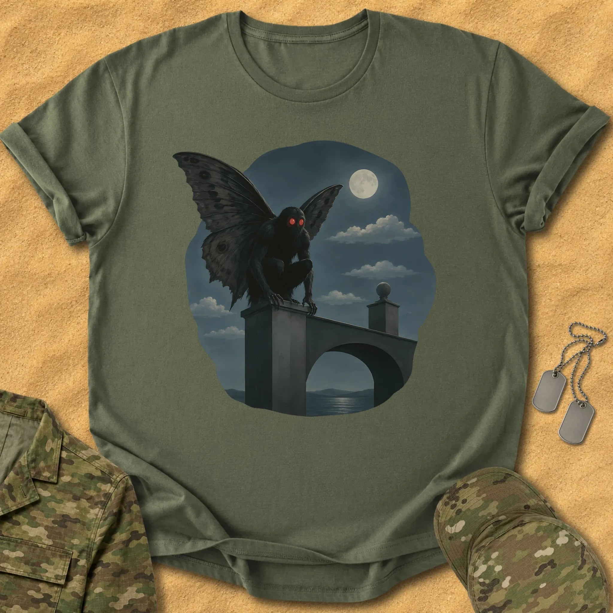 T-Shirt Moonlit Watcher T-Shirt