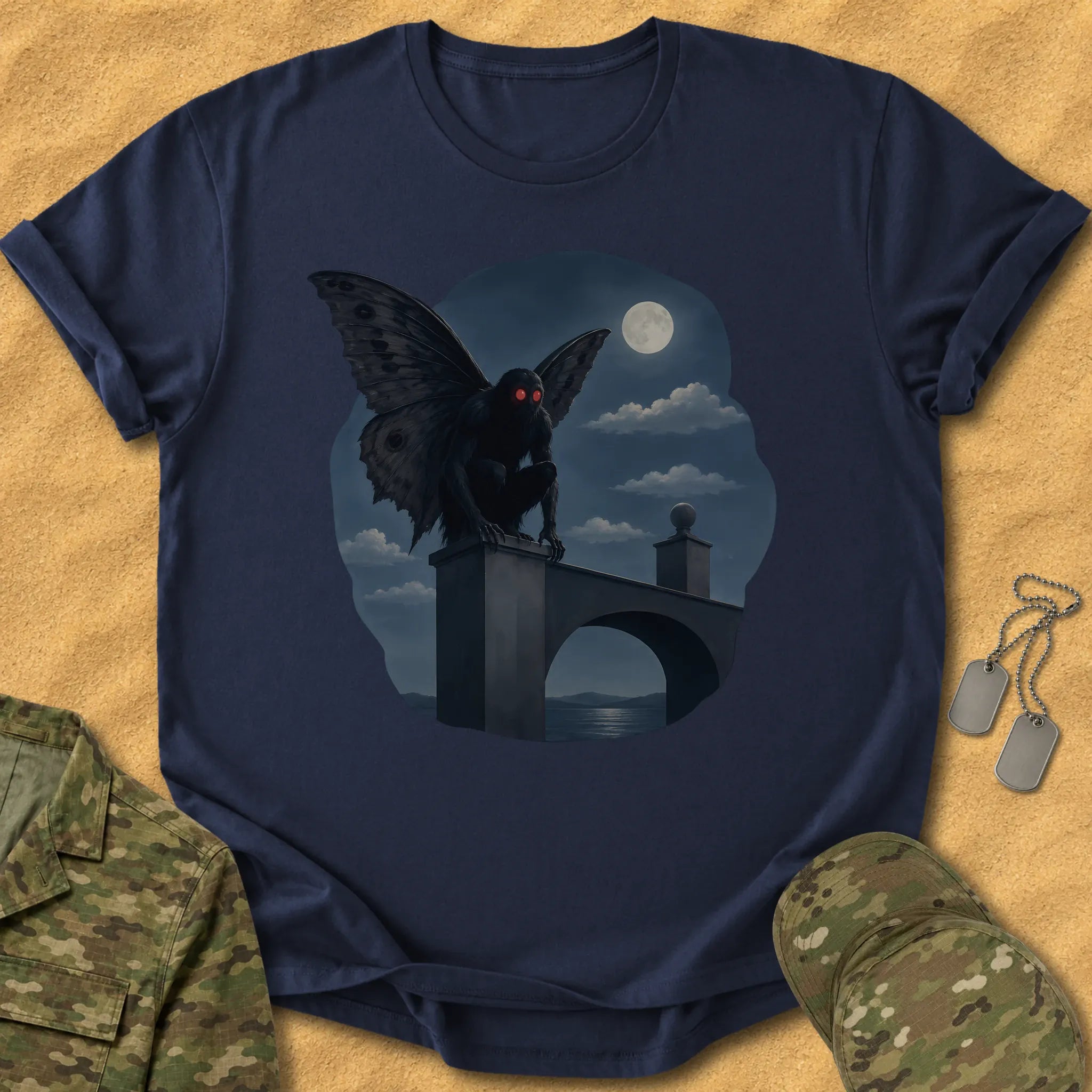 T-Shirt Moonlit Watcher T-Shirt