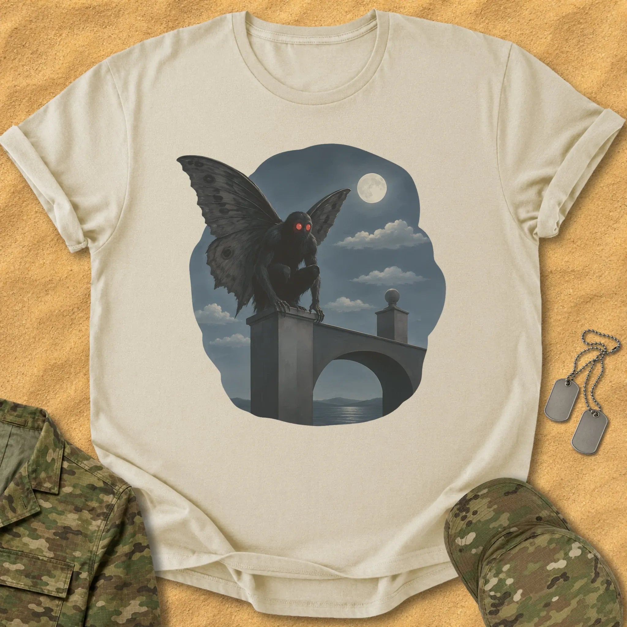 T-Shirt Moonlit Watcher T-Shirt