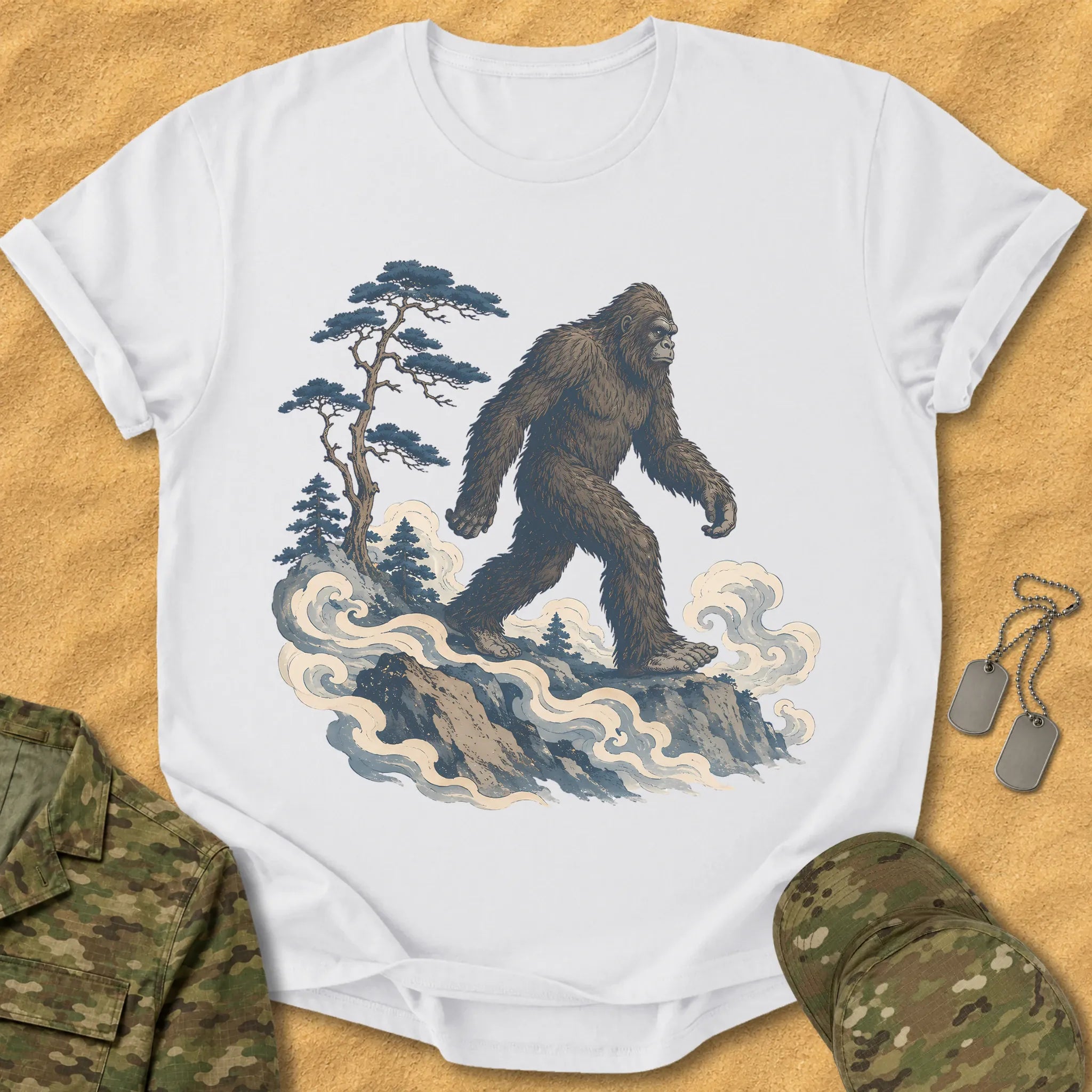 T-Shirt Sasquatch in Mist T-Shirt