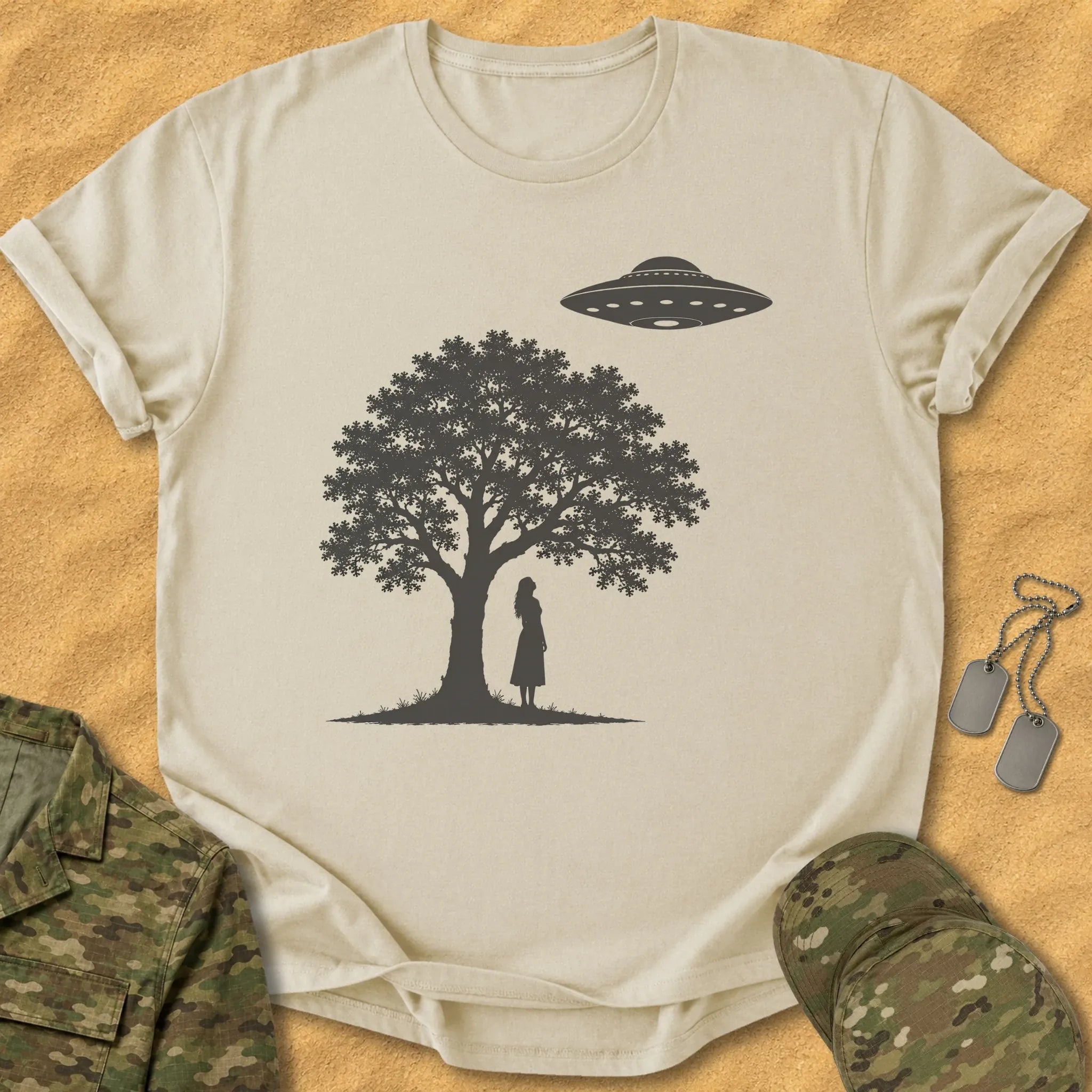T-Shirt Tree Observer T-Shirt