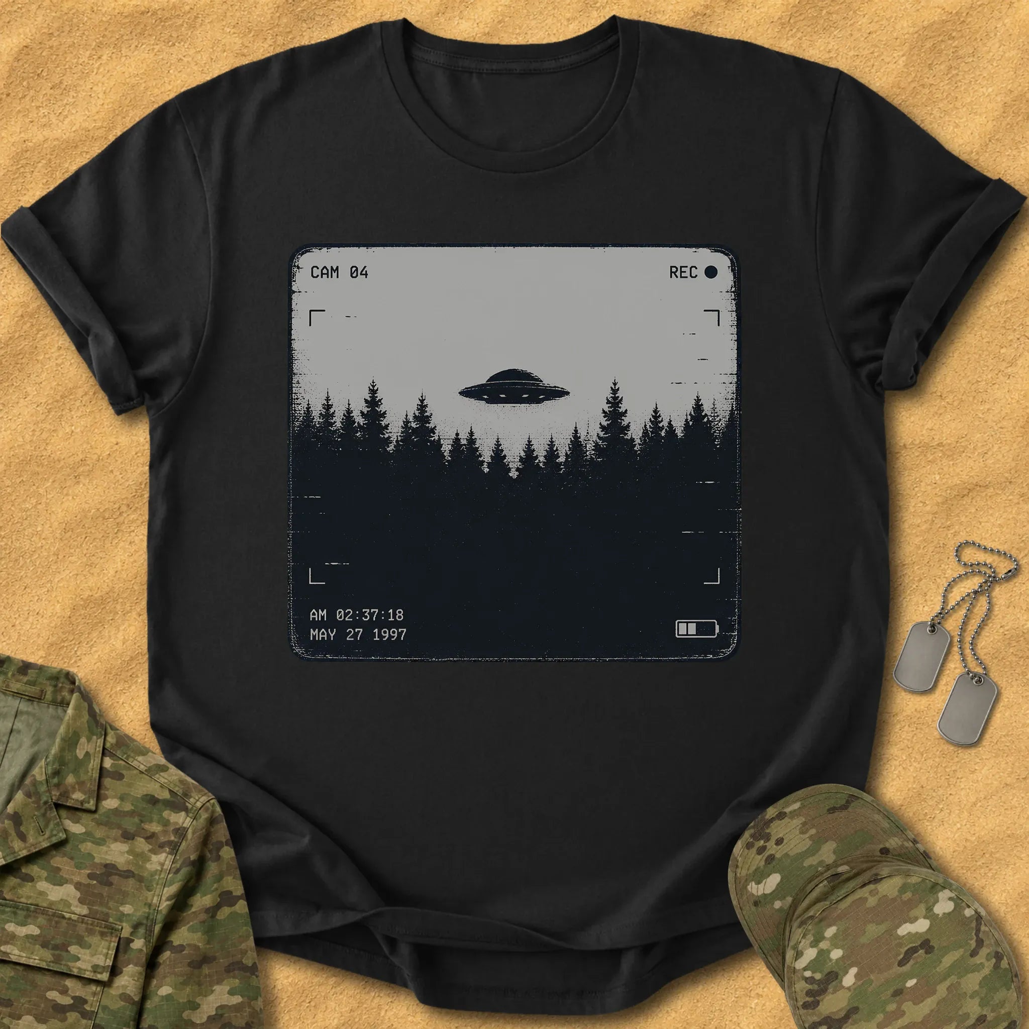 T-Shirt Treeline UFO Sighting T-Shirt