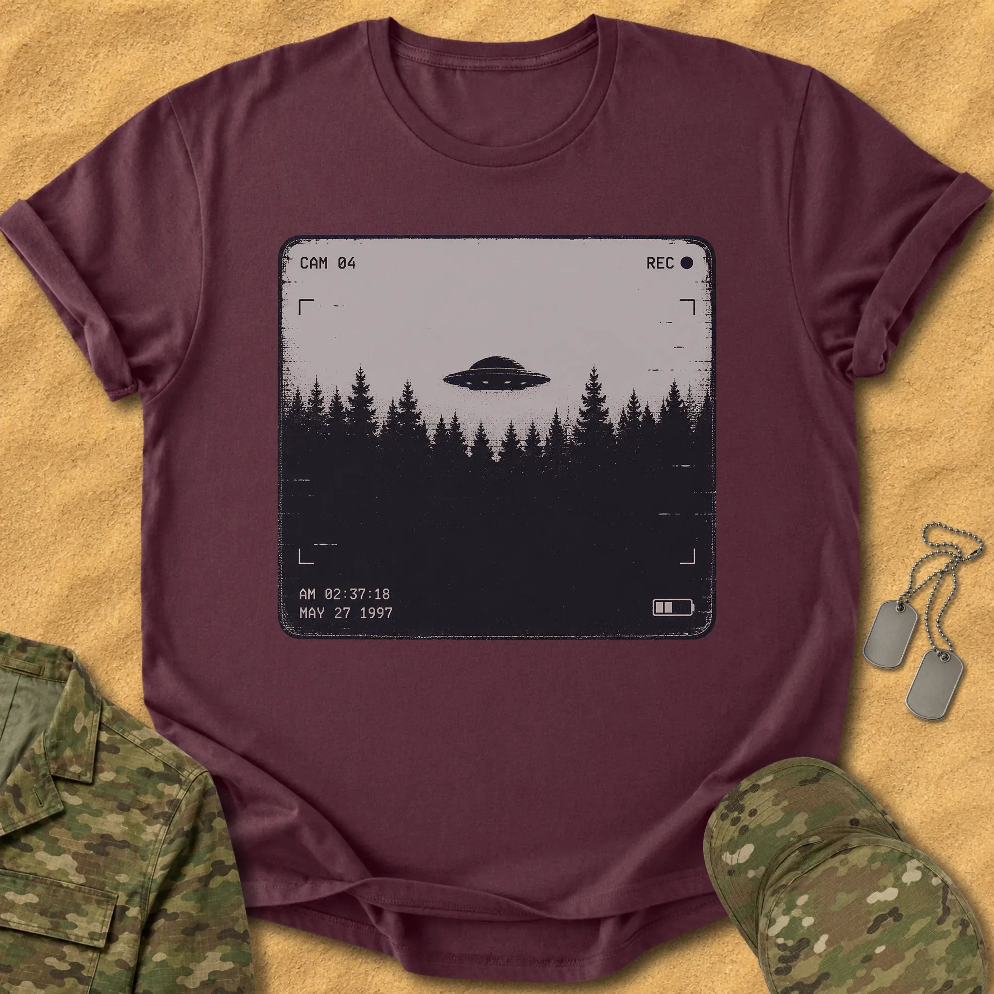 T-Shirt Treeline UFO Sighting T-Shirt