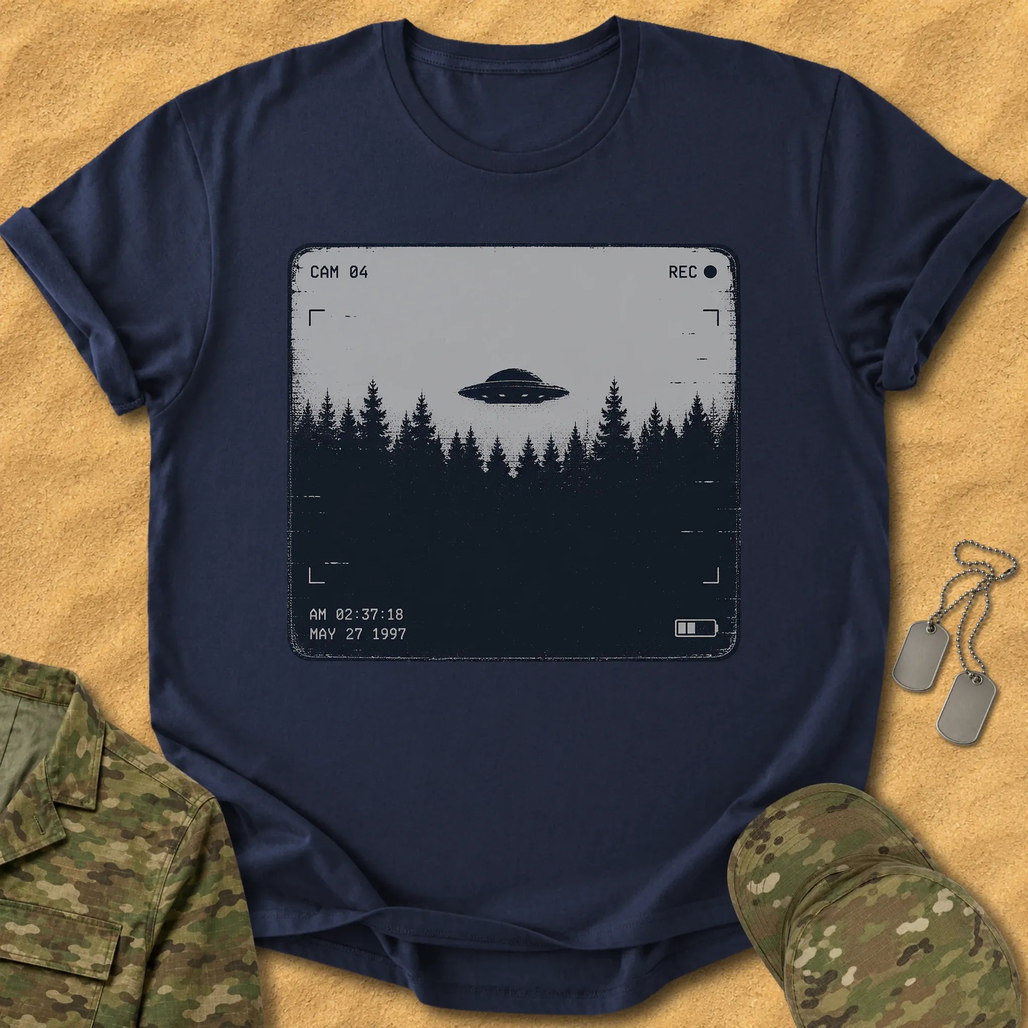 T-Shirt Treeline UFO Sighting T-Shirt