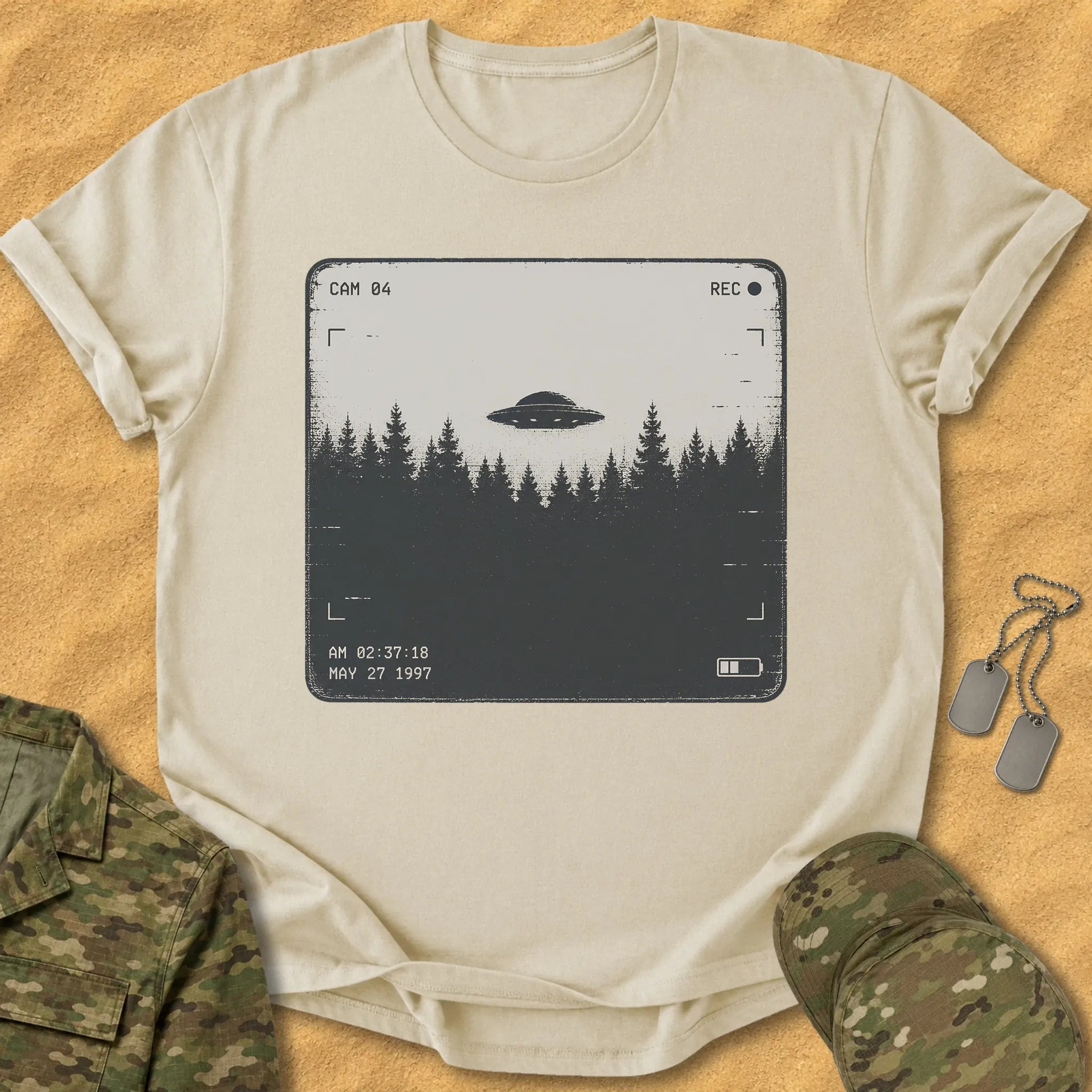 T-Shirt Treeline UFO Sighting T-Shirt
