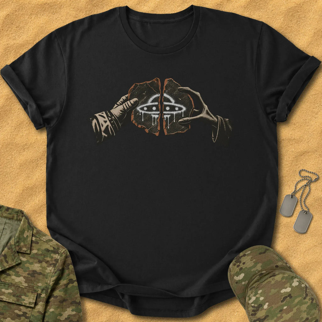 T-Shirt Two Halves Meet T-Shirt