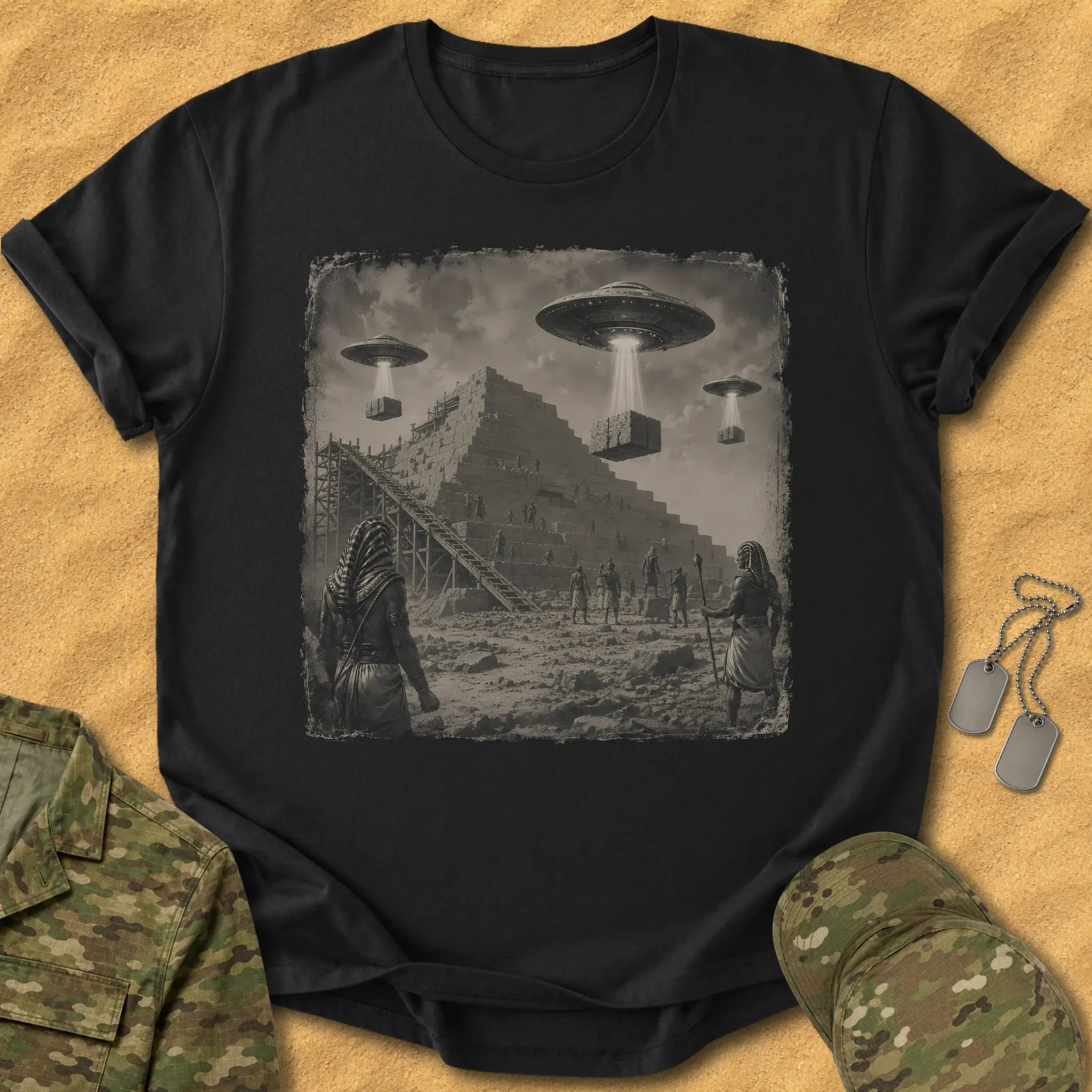 T-Shirt UFOs Building Pyramid T-Shirt