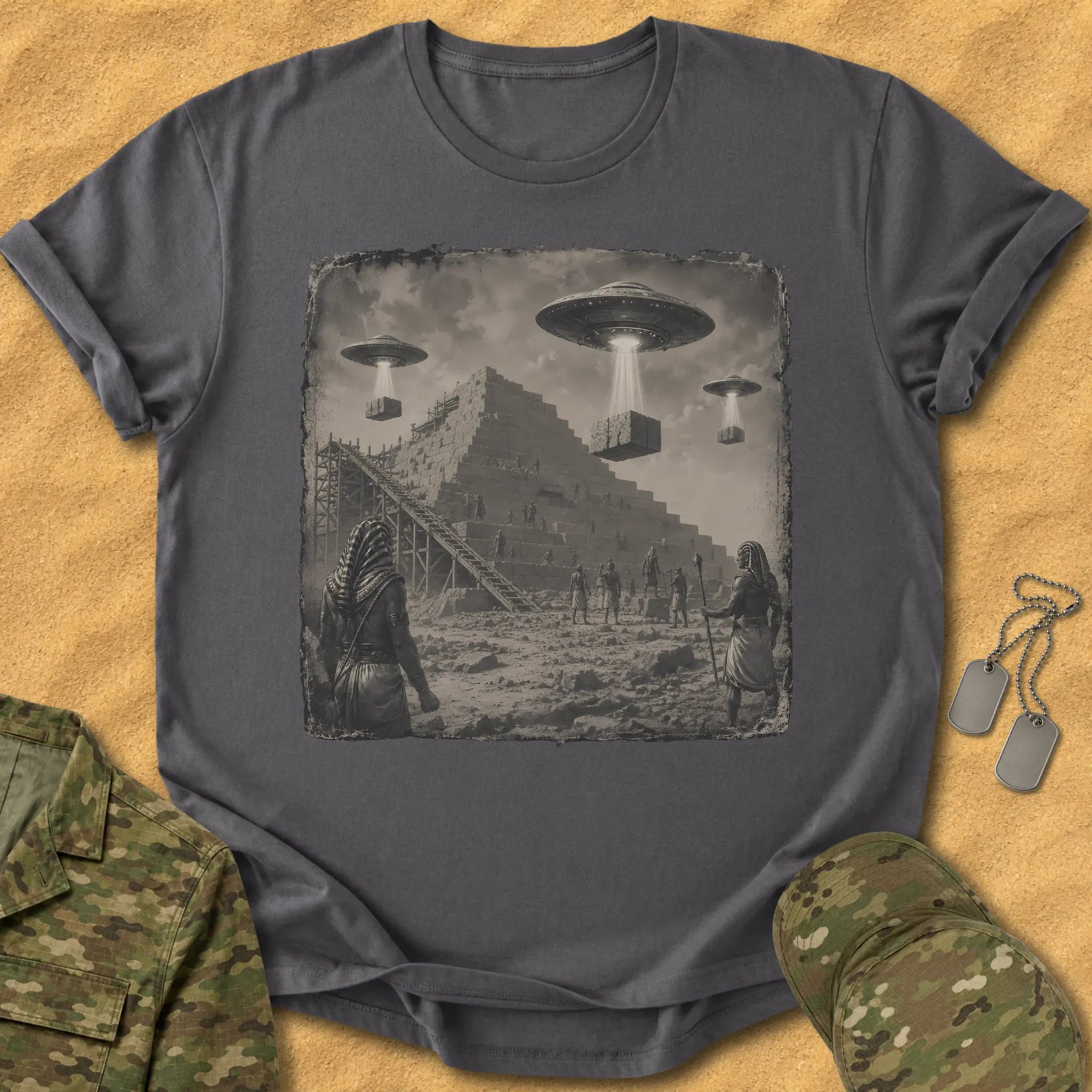 T-Shirt UFOs Building Pyramid T-Shirt