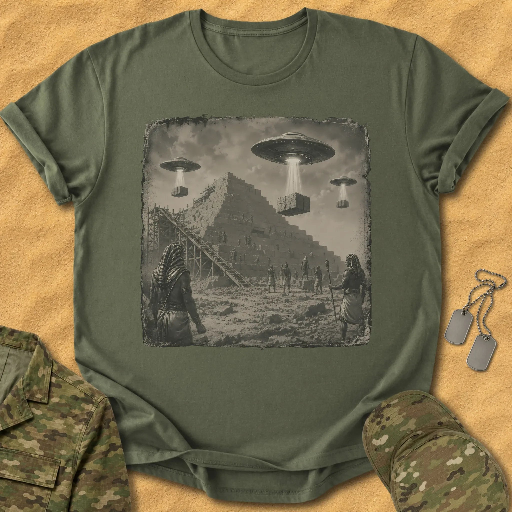 T-Shirt UFOs Building Pyramid T-Shirt